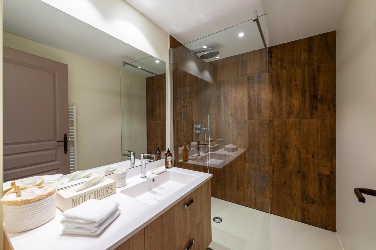Maison D'Hotes Les Caroubiers Montsegur-sur-Lauzon Ngoại thất bức ảnh
