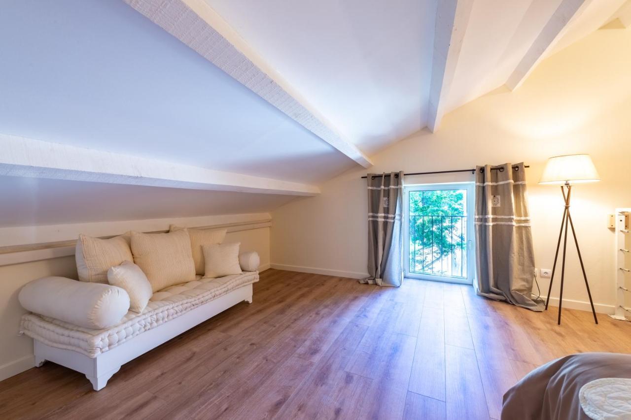 Maison D'Hotes Les Caroubiers Montsegur-sur-Lauzon Ngoại thất bức ảnh