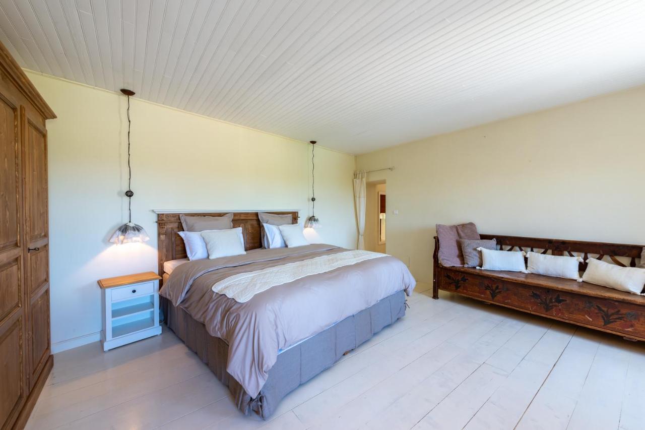 Maison D'Hotes Les Caroubiers Montsegur-sur-Lauzon Ngoại thất bức ảnh